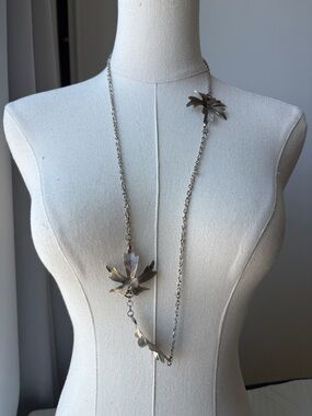 Silver Leaf Motif Long Necklace